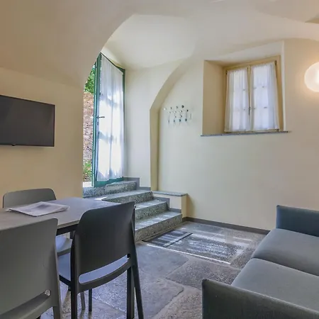 Tiny Duke Apartman Varenna